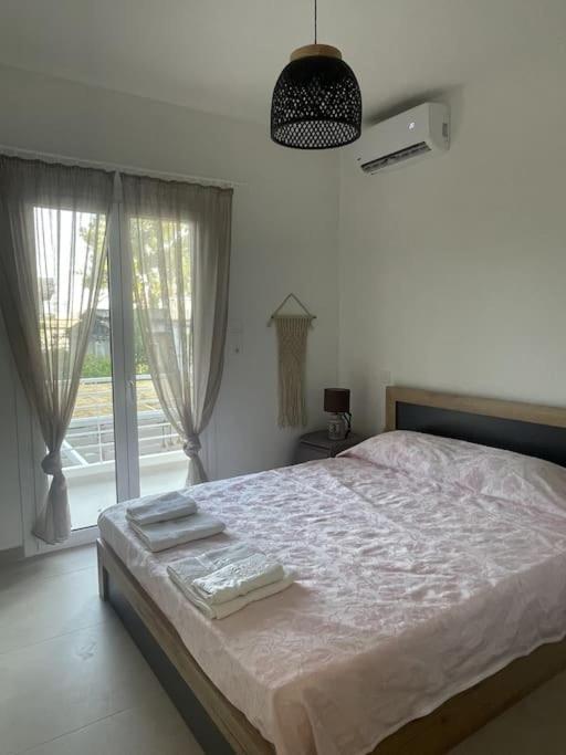 Villa Helio Kineta Buitenkant foto